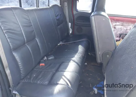 1999 Dodge Ram 1500 St z USA, uszkodzony, nr VIN 3B7HC13Z7XM523212